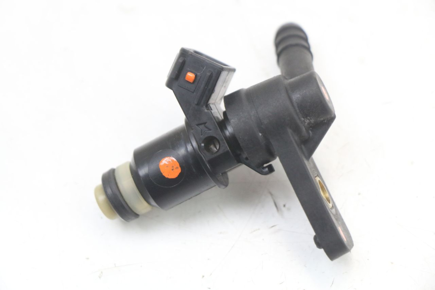 photo de FUEL INJECTOR KYMCO XCITING 250 (2006 - 2009) - Alternative perspective