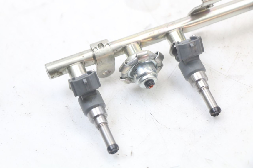 photo de FUEL INJECTOR YAMAHA FJR ABS 1300 (2006 - 2012)