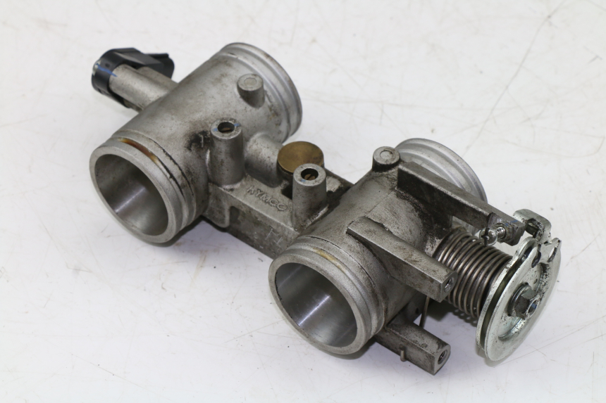 photo de INJECTION THROTTLE BODIES BMW C GT 650 (2012 - 2015)