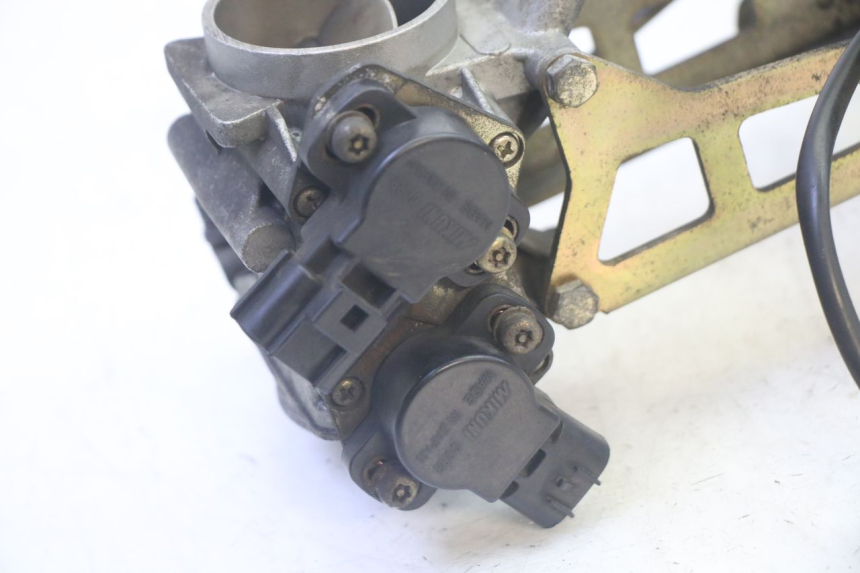 photo de INJECTION THROTTLE BODIES SUZUKI DL V STROM 1000 (2002 - 2007) - Markings and original references