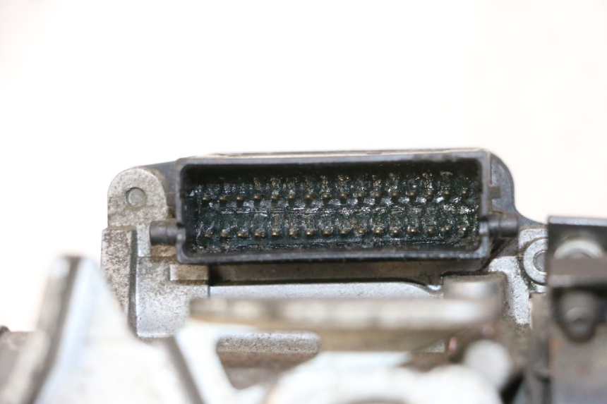 photo de INJECTION HONDA FES S-WING SWING ABS 125 (2007 - 2015)