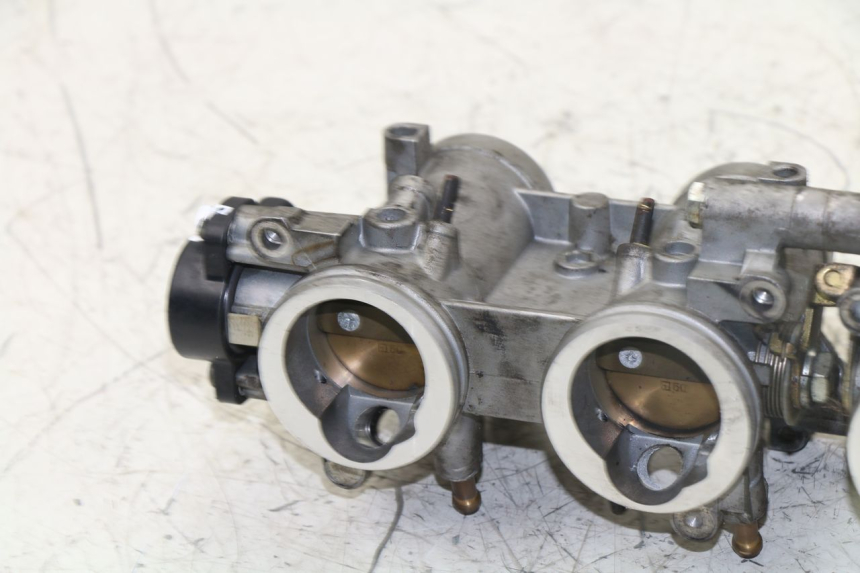 photo de INJECTION THROTTLE BODIES YAMAHA FZ6 FAZER 600 (2004 - 2006)