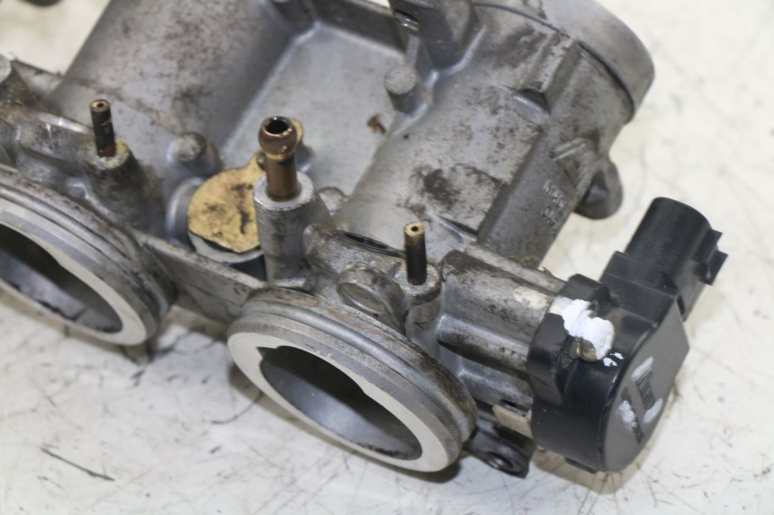 photo de INJECTION THROTTLE BODIES YAMAHA FZ6 FAZER 600 (2004 - 2006)