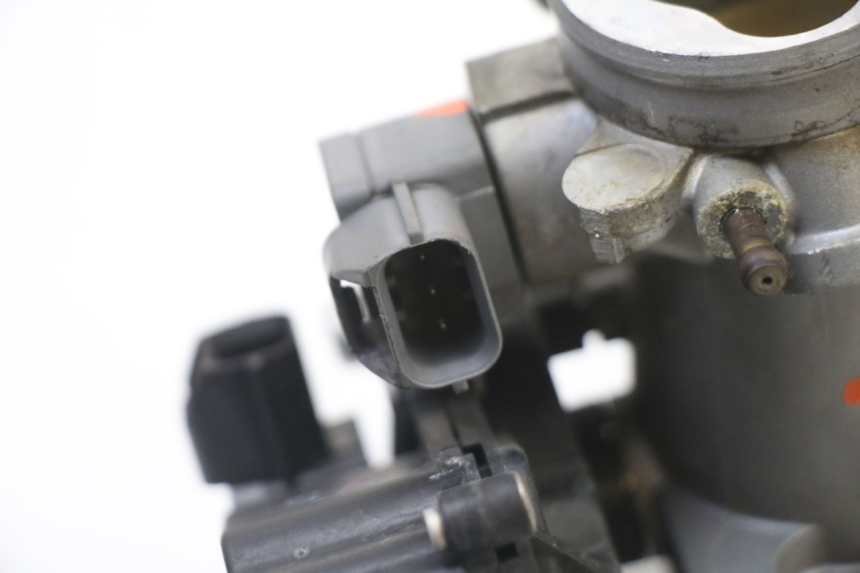photo de INJECTION THROTTLE BODIES SUZUKI GSR 750 (2011 - 2017)
