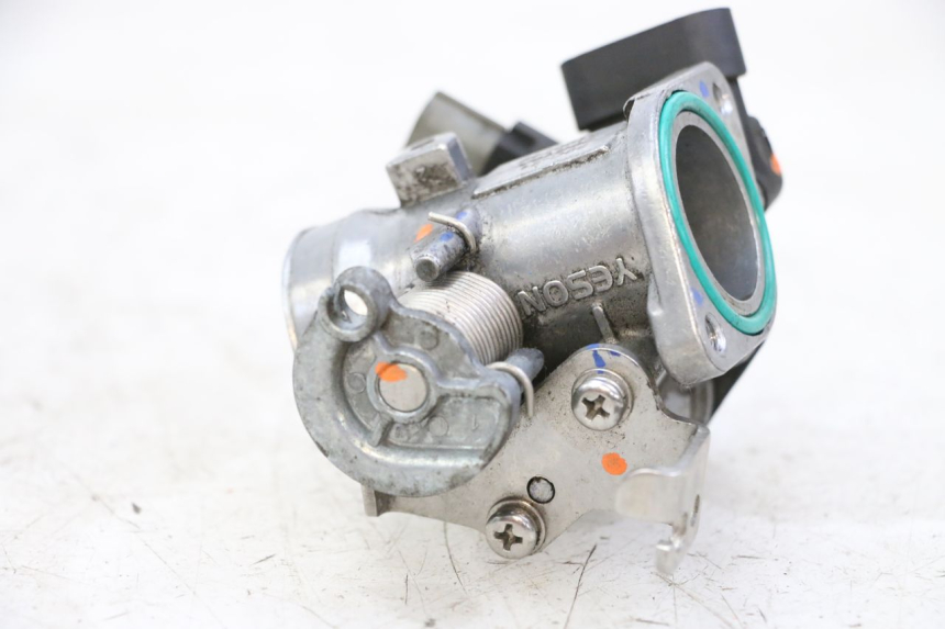 photo de INJECTION THROTTLE BODIES KEEWAY K-LIGHT KLIGHT 125 (2018 - 2025) - Zoom on usage condition