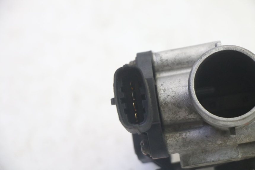 photo de INJECTION THROTTLE BODIES DAELIM S1 125 (2007 - 2016) - Alternative perspective