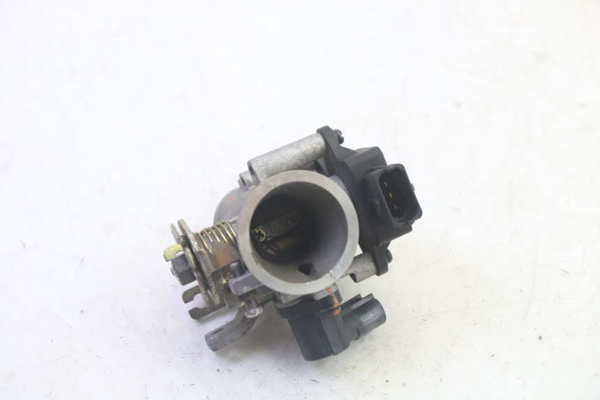 photo de INJECTION THROTTLE BODIES DAELIM S1 125 (2007 - 2016) - Fixing points details