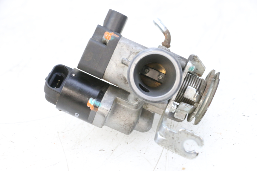 photo de INJECTION THROTTLE BODIES NECO TEMPO 4T 50 (2022 - 2026) - Zoom on usage condition