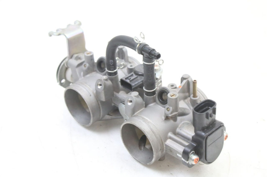 photo de INJECTION THROTTLE BODIES YAMAHA TRACER 7 700 (2020 - 2024) - Technical close-up