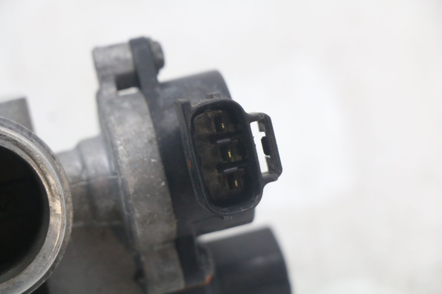 photo de INJECTION YAMAHA XMAX X-MAX 125 (2006 - 2009) - Fixing points details