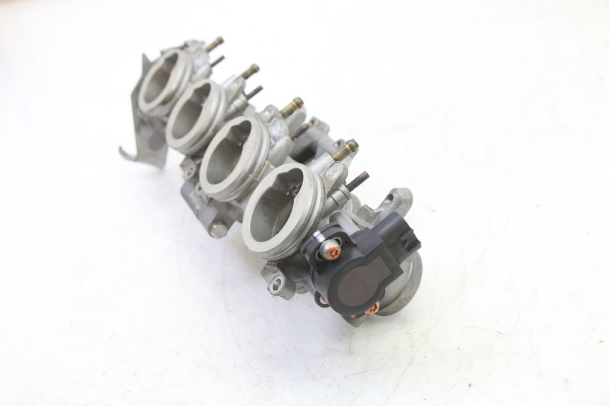 photo de INJECTION THROTTLE BODIES YAMAHA XJ6 ABS 600 (2008 - 2016)