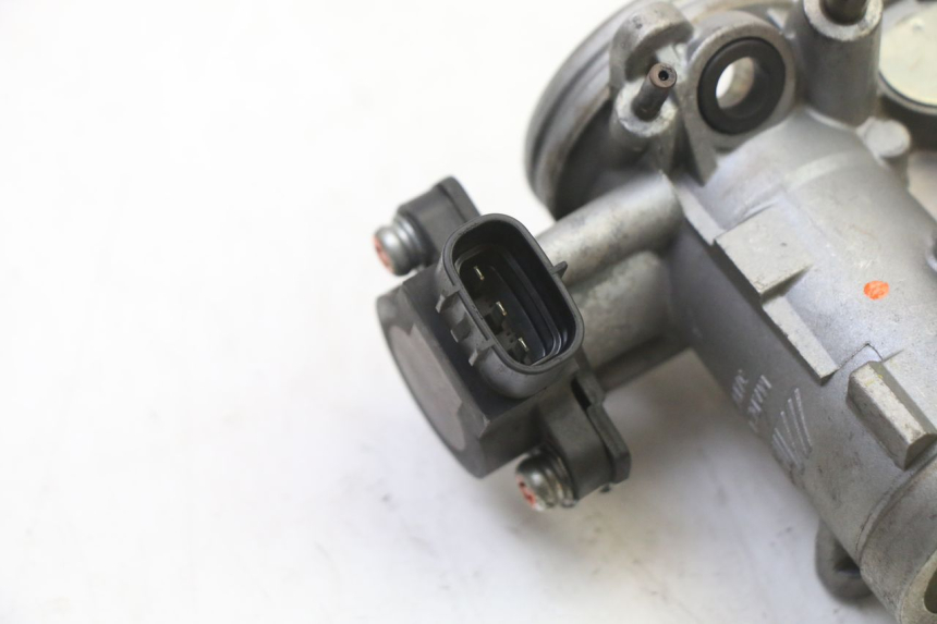photo de INJECTION THROTTLE BODIES YAMAHA XJ6 ABS 600 (2008 - 2016)