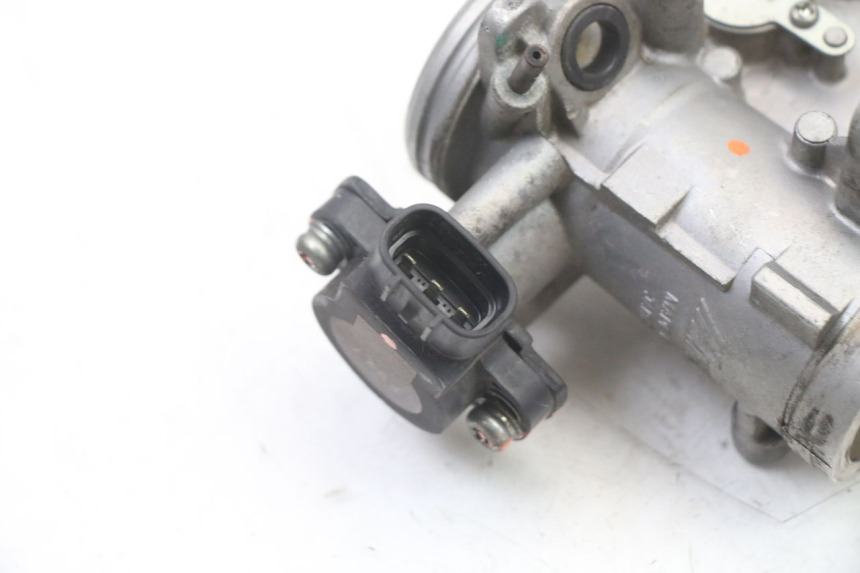 photo de INJECTION THROTTLE BODIES YAMAHA XJ6 ABS 600 (2008 - 2016)