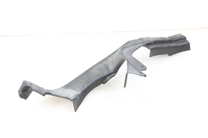 photo de RIGHT INNER FRONT FAIRING KAWASAKI GPZ RX 1000 (1986 - 1988) - Surface and material condition