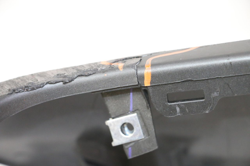 photo de RIGHT INNER FRONT FAIRING YAMAHA XMAX X-MAX 125 (2021 - 2025)