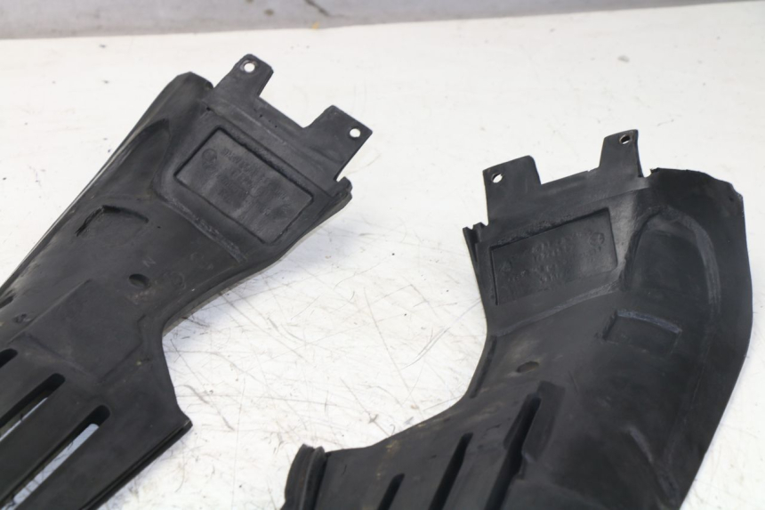photo de INNER FRONT FAIRING BMW K 75 RT ABS 750 (1989 - 1997)