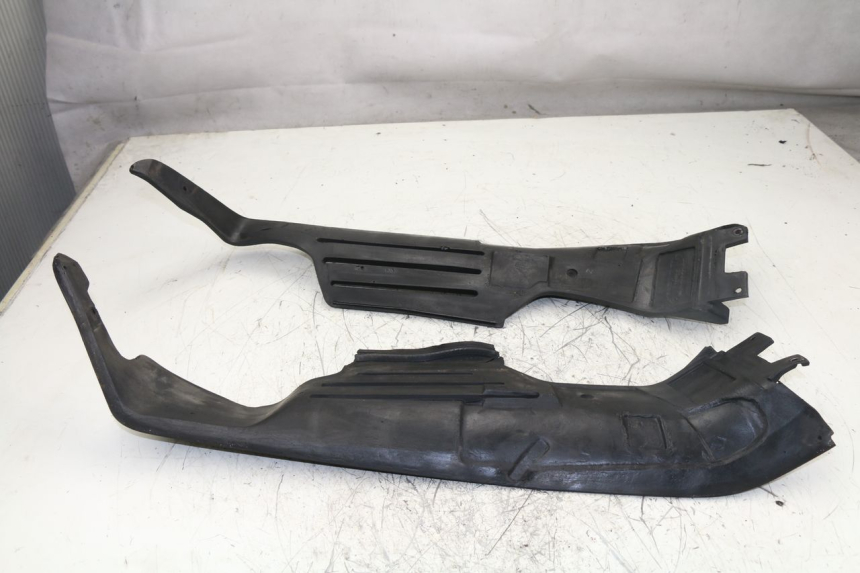 photo de INNER FRONT FAIRING BMW K 75 RT ABS 750 (1989 - 1997)