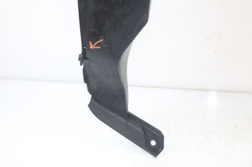 photo de INNER FRONT FAIRING SUZUKI GS F 500 (2004 - 2007)