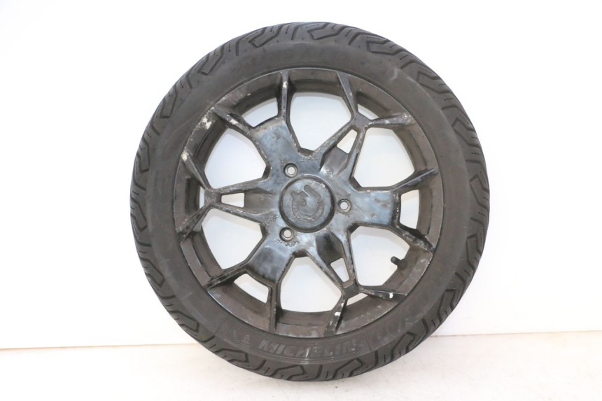 photo de REAR RIM AND TIRE QUADRO 4 4D 350 (2015 - 2018)