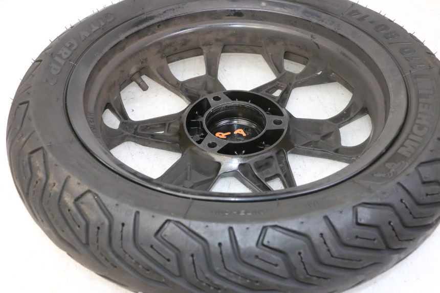 photo de REAR RIM AND TIRE QUADRO 4 4D 350 (2015 - 2018)