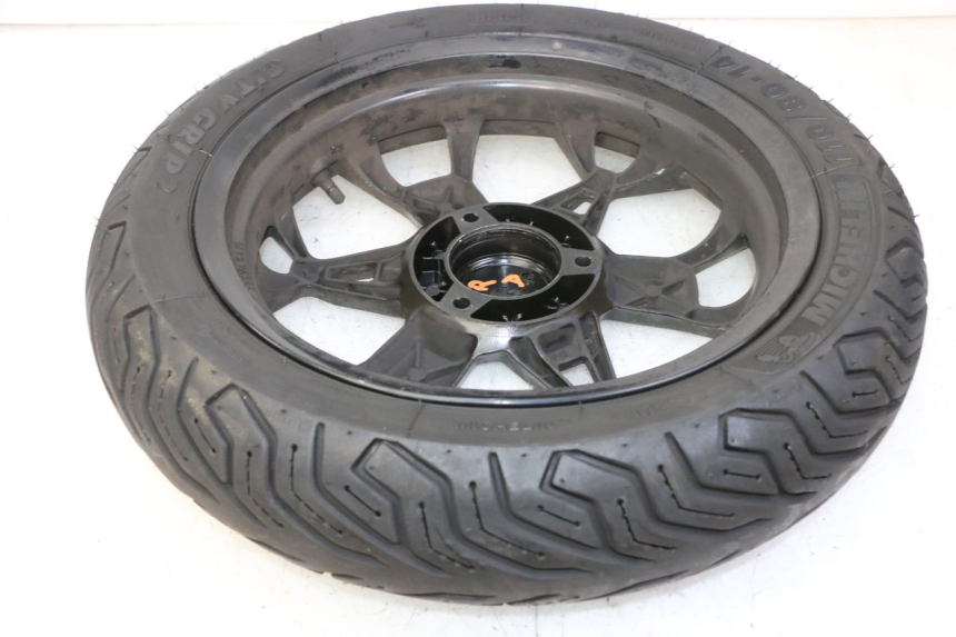 photo de REAR RIM AND TIRE QUADRO 4 4D 350 (2015 - 2018)