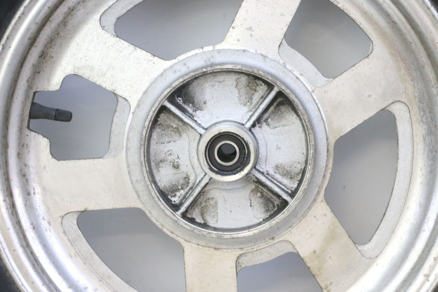 photo de REAR RIM AND TIRE HYOSUNG GV AQUILA 125 (2000 - 2004)