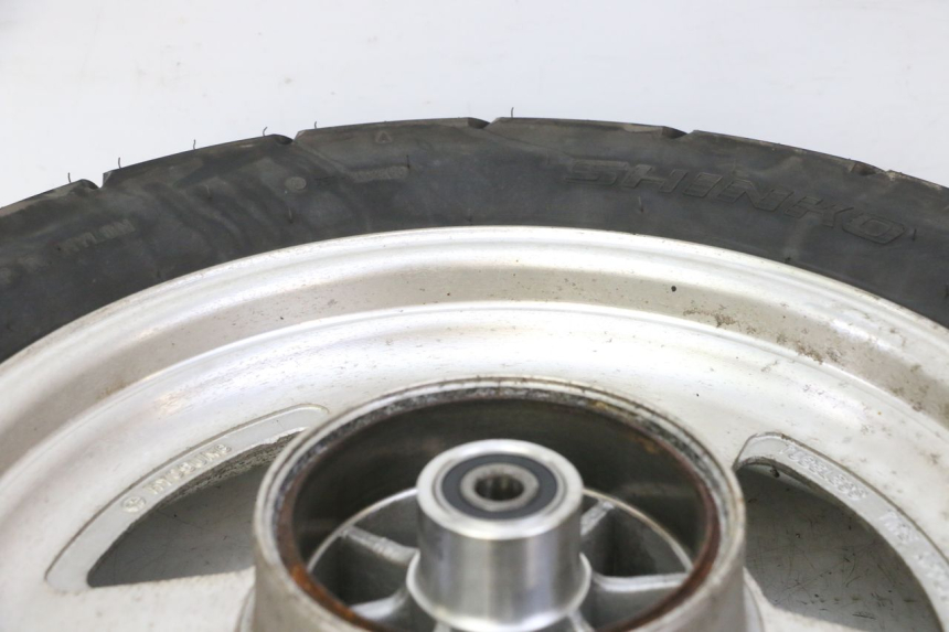 photo de REAR RIM AND TIRE HYOSUNG GV AQUILA 125 (2000 - 2004)