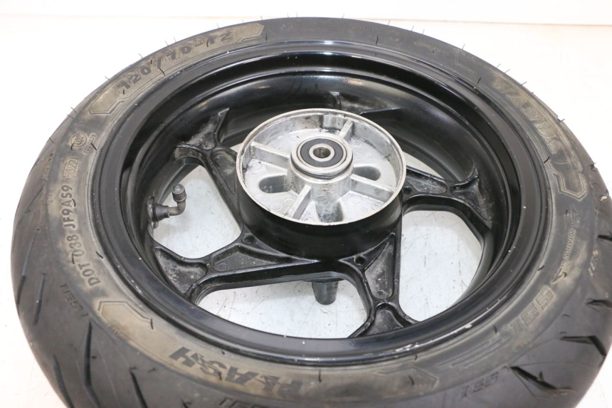 photo de REAR RIM AND TIRE MAG POWER BOMBERS 4T 50 (2016 - 2026) - Alternative perspective