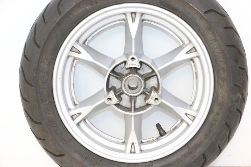 photo de REAR RIM AND TIRE SUZUKI BURGMAN 125 (2007 - 2014)