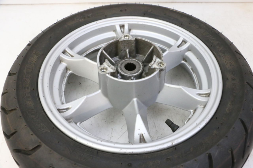 photo de REAR RIM AND TIRE SUZUKI BURGMAN 125 (2007 - 2014)