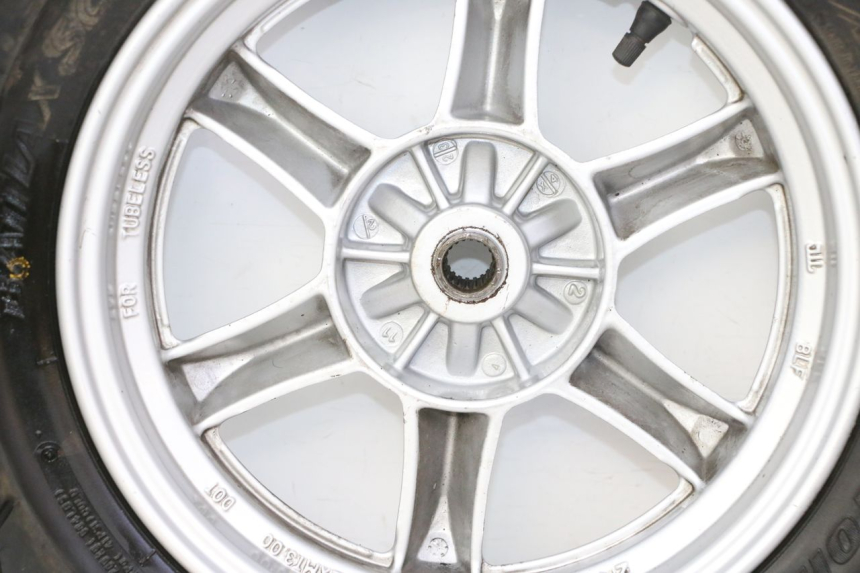 photo de REAR RIM AND TIRE SUZUKI BURGMAN 125 (2007 - 2014)