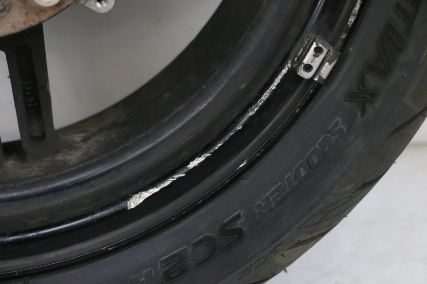 photo de REAR RIM AND TIRE SUZUKI BURGMAN 650 (2013 - 2020)