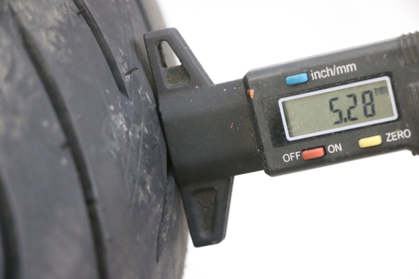 photo de REAR RIM AND TIRE SUZUKI BURGMAN 650 (2013 - 2020)