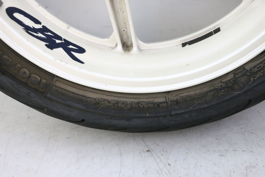 photo de REAR RIM AND TIRE HONDA CBR RR FIREBLADE 900 (1992 - 1994)