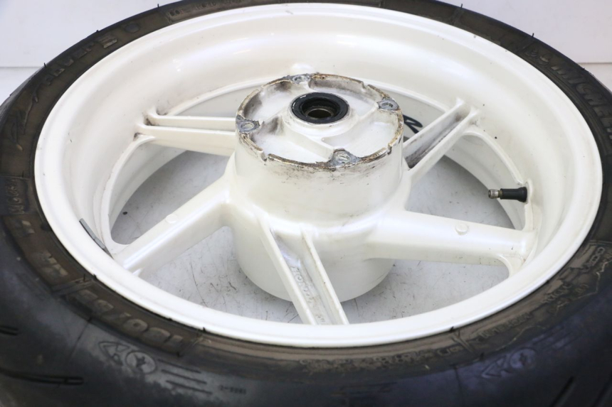 photo de REAR RIM AND TIRE HONDA CBR RR FIREBLADE 900 (1992 - 1994)