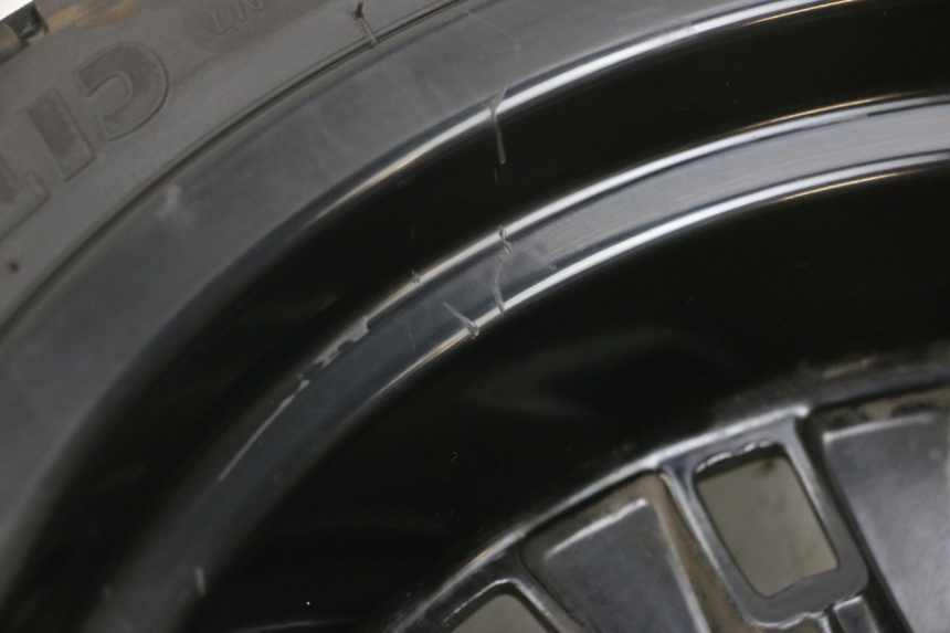 photo de REAR RIM AND TIRE PEUGEOT DJANGO 4T 50 (2014 - 2019) - Zoom on usage condition