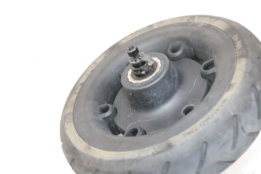 photo de REAR RIM AND TIRE SEGWAY NINEBOT E2 1