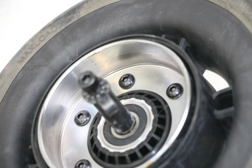 photo de REAR RIM AND TIRE SEGWAY NINEBOT E2 1