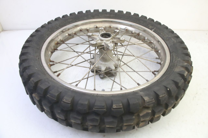photo de REAR RIM AND TIRE APRILIA ETX 125 (1998 - 2002)