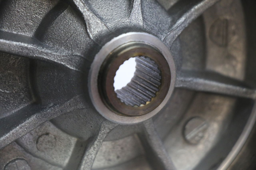 photo de REAR RIM AND TIRE PIAGGIO FLY 2T 50 (2004 - 2017)