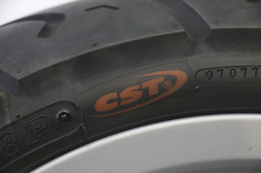 photo de REAR RIM AND TIRE PIAGGIO FLY 2T 50 (2004 - 2017)