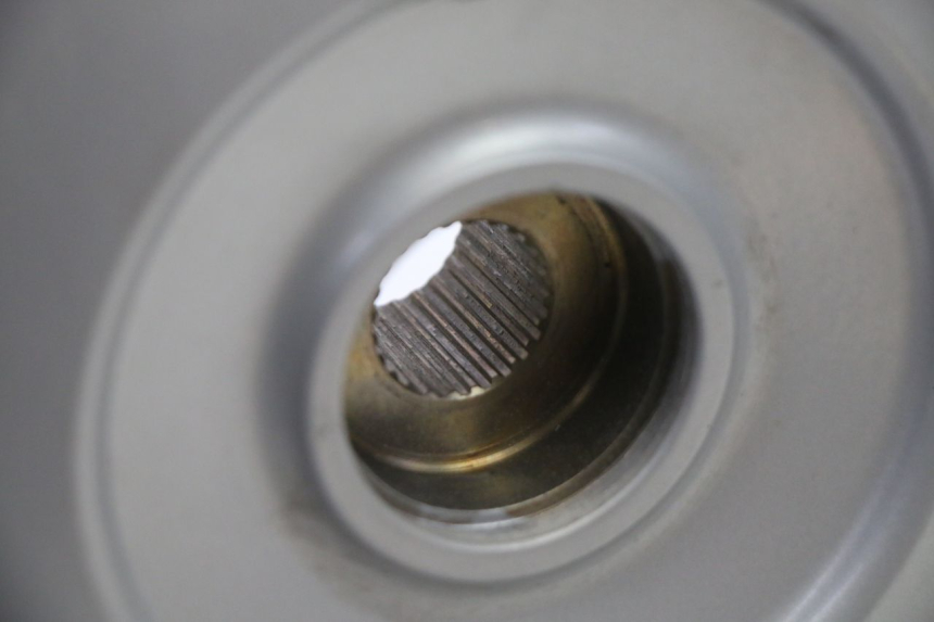 photo de REAR RIM AND TIRE PIAGGIO FLY 2T 50 (2004 - 2017)