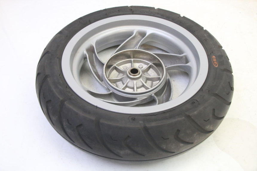 photo de REAR RIM AND TIRE PIAGGIO FLY 2T 50 (2004 - 2017)