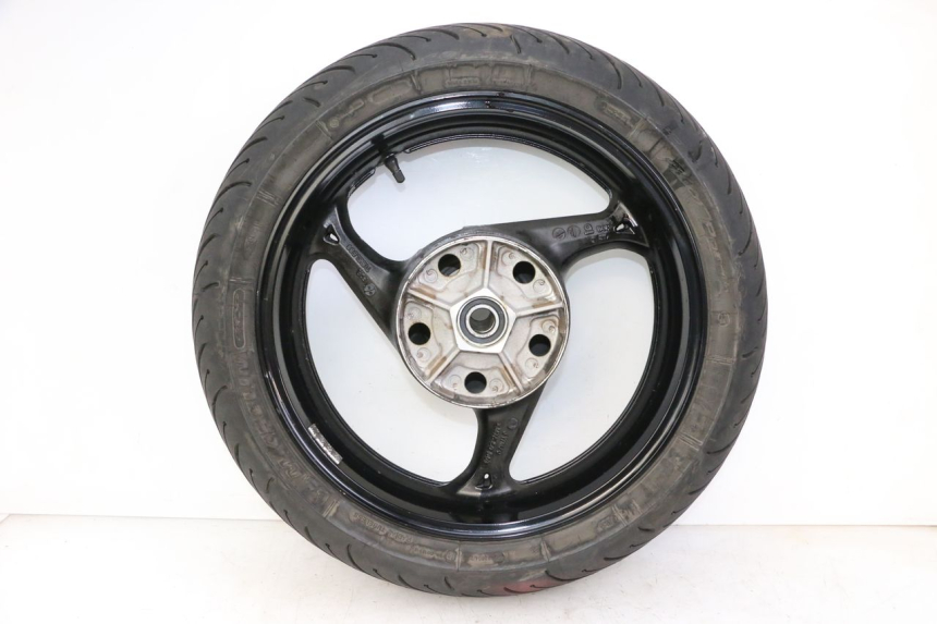 photo de REAR RIM AND TIRE SUZUKI GSR 750 (2011 - 2017)
