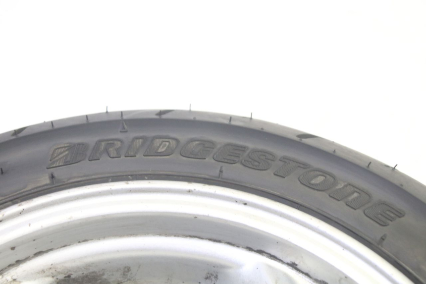 photo de REAR RIM AND TIRE SYM GTS EVO 125 (2009 - 2013) - Alternative angle