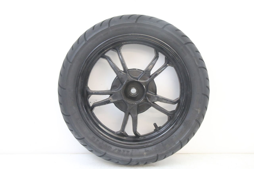photo de REAR WHEEL AND TIRE SYM JET 14 4T 50 (2018 - 2022)