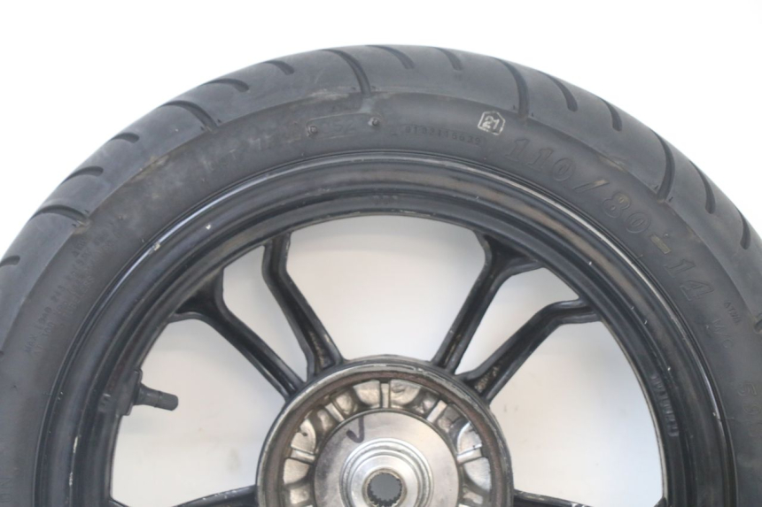 photo de REAR WHEEL AND TIRE SYM JET 14 4T 50 (2018 - 2022)