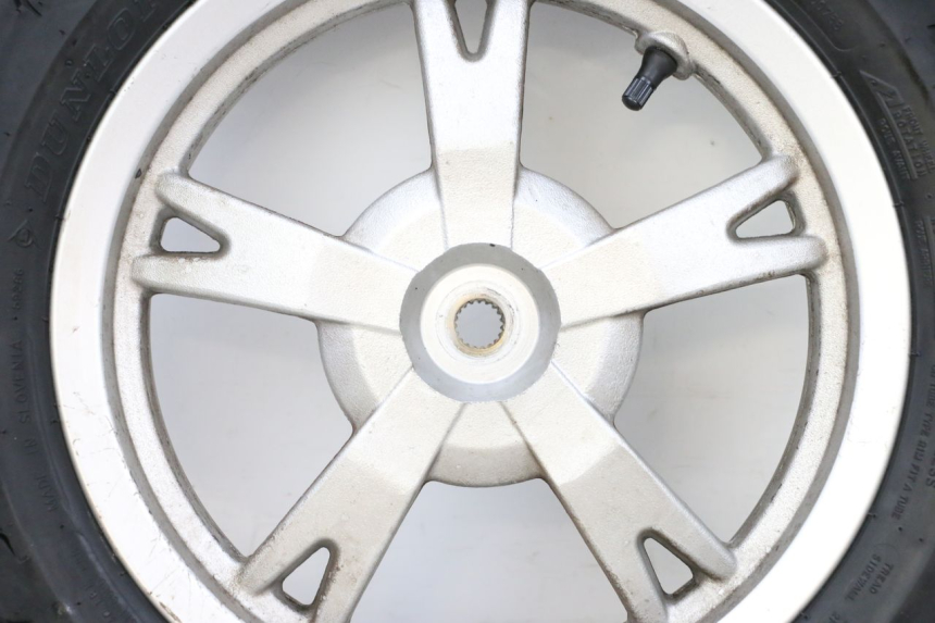 photo de REAR RIM AND TIRE PEUGEOT KISBEE 4T 50 (2018 - 2022) - Supplementary product photo
