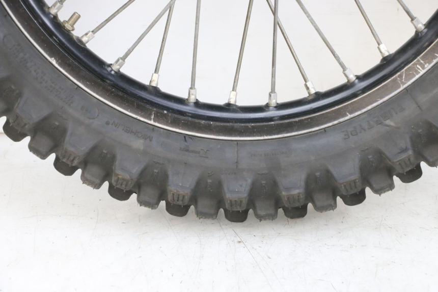 photo de REAR RIM AND TIRE KAWASAKI KXF KX-F 250 (2017 - 2019) - Alternative angle