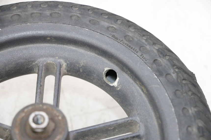 photo de REAR RIM AND TIRE XIAOMI MI PRO 2 1